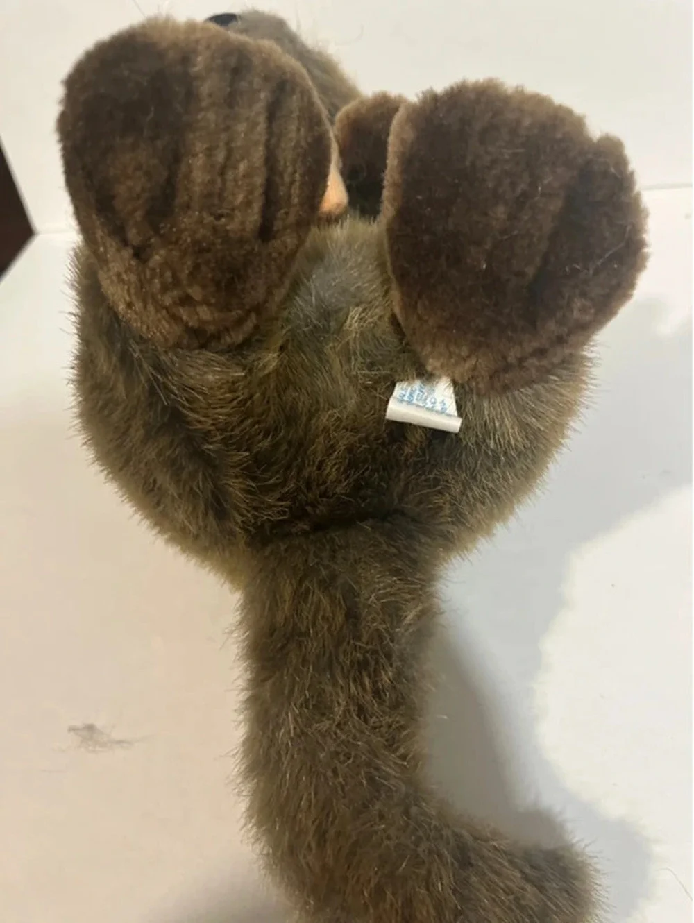 Sea World Sea Otter Holding Clam Brown Plush Stuffed Animal Soft